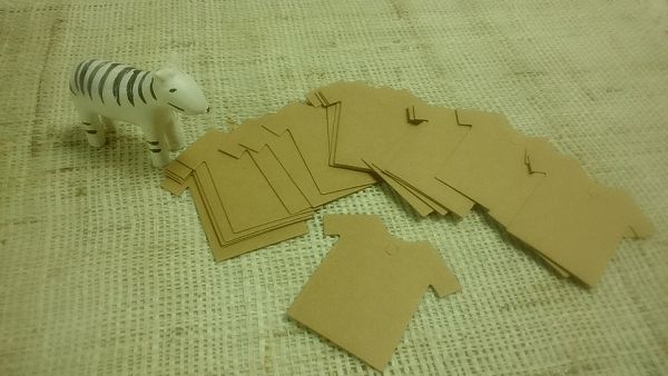 吊牌-5 衣服(20入)*1包